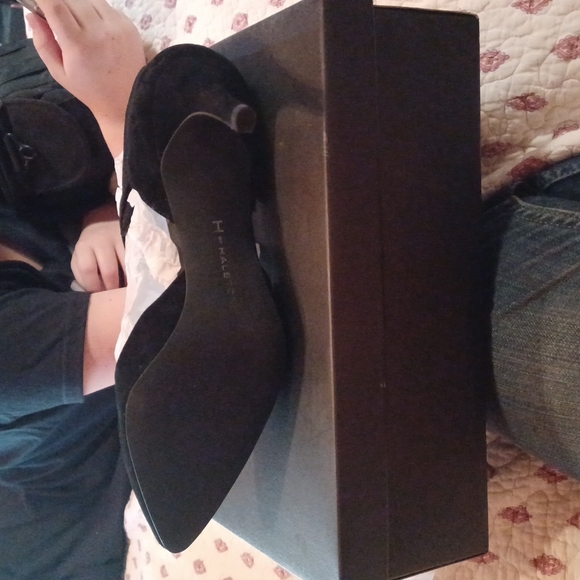 Heels - Picture 4 of 5